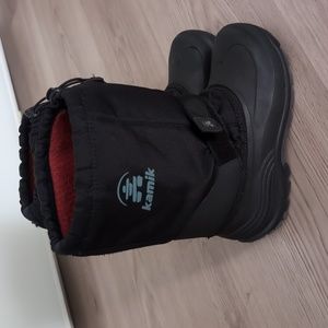 Kamik Youth (Big boys) Warm Snow Boots